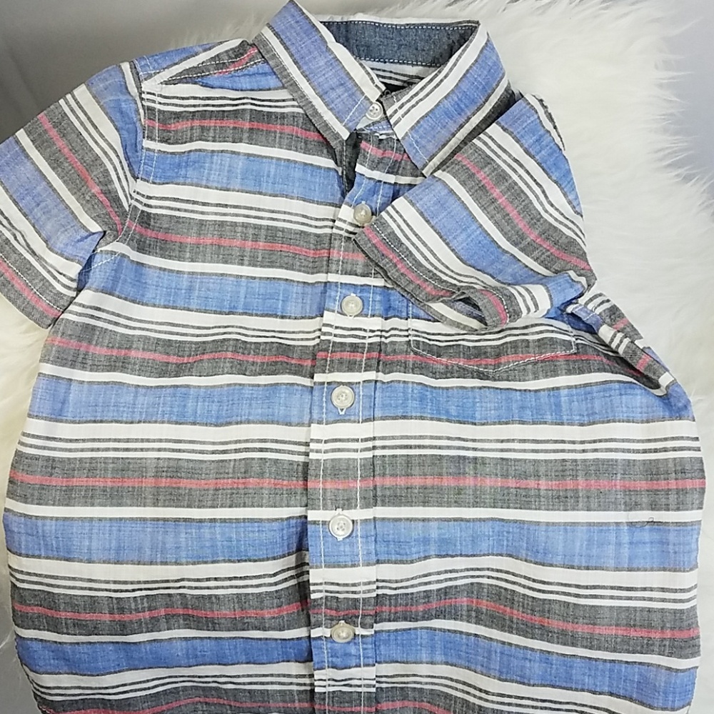 Oshkosh boys button shirt size 4